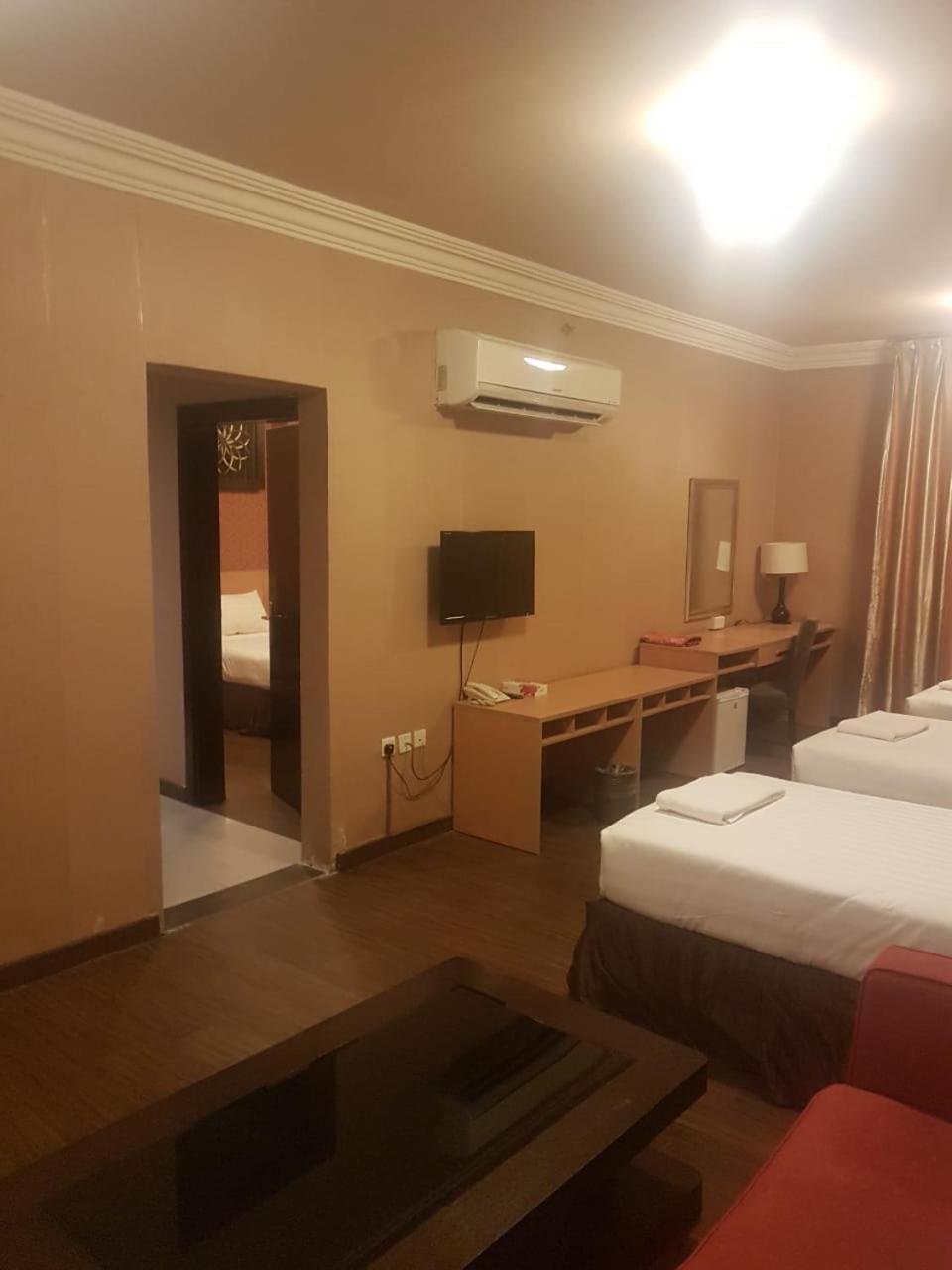 Hotel Shomookh