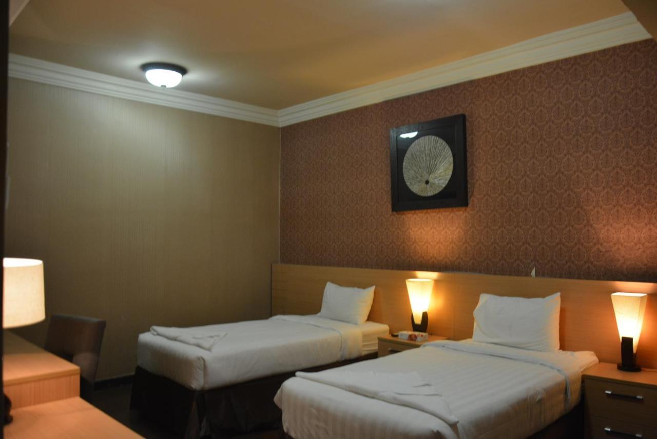 Shomookh Hotel *