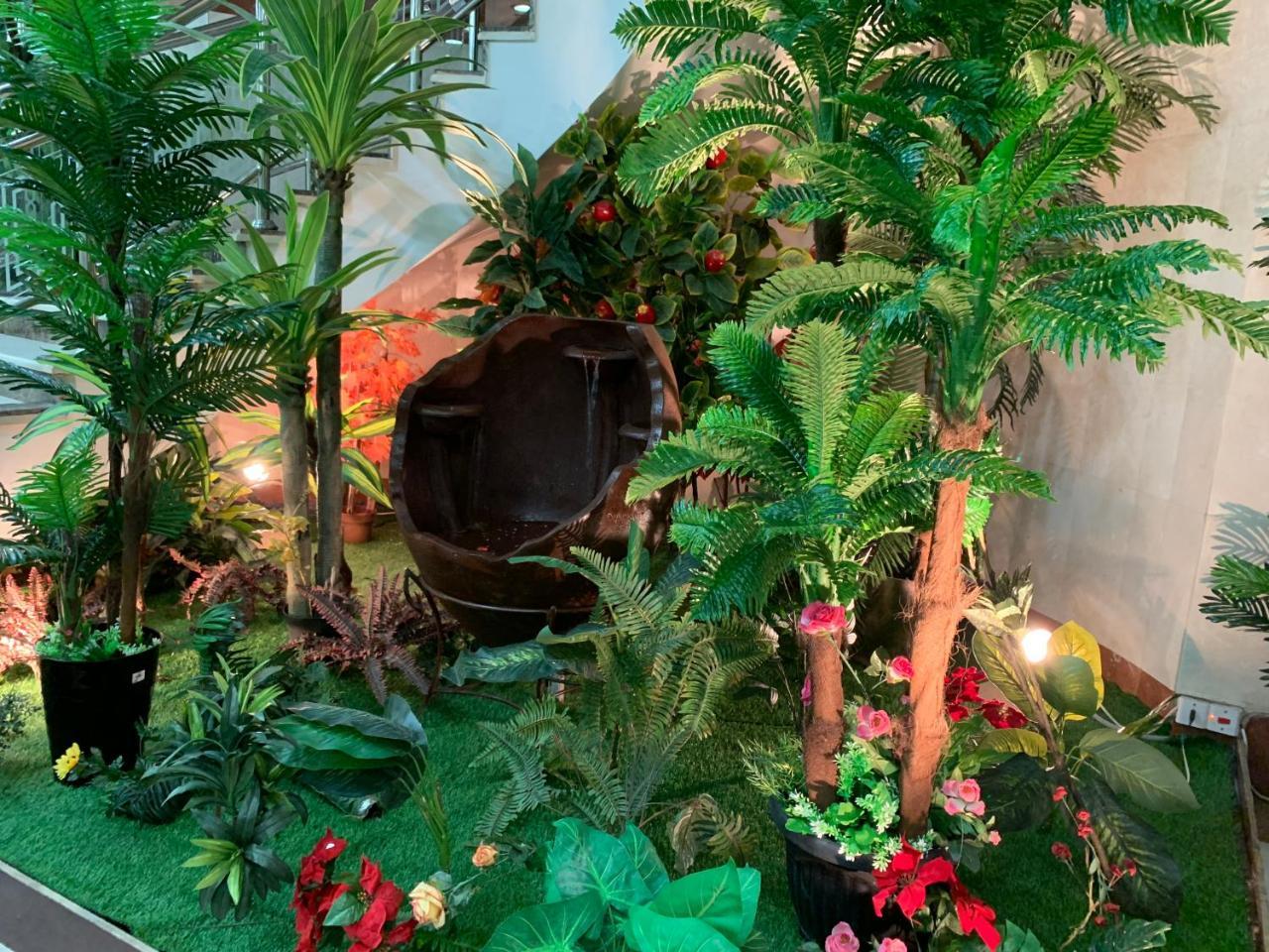 Al Zahra Hotel *
