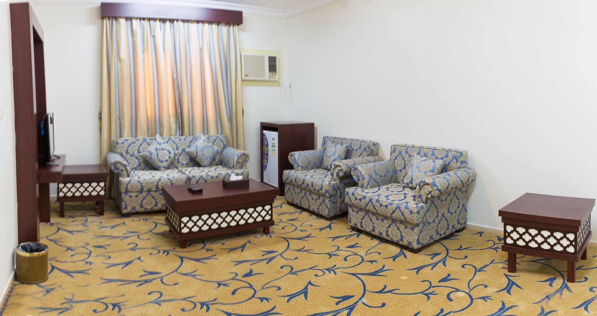 فندق وجن Hotel *