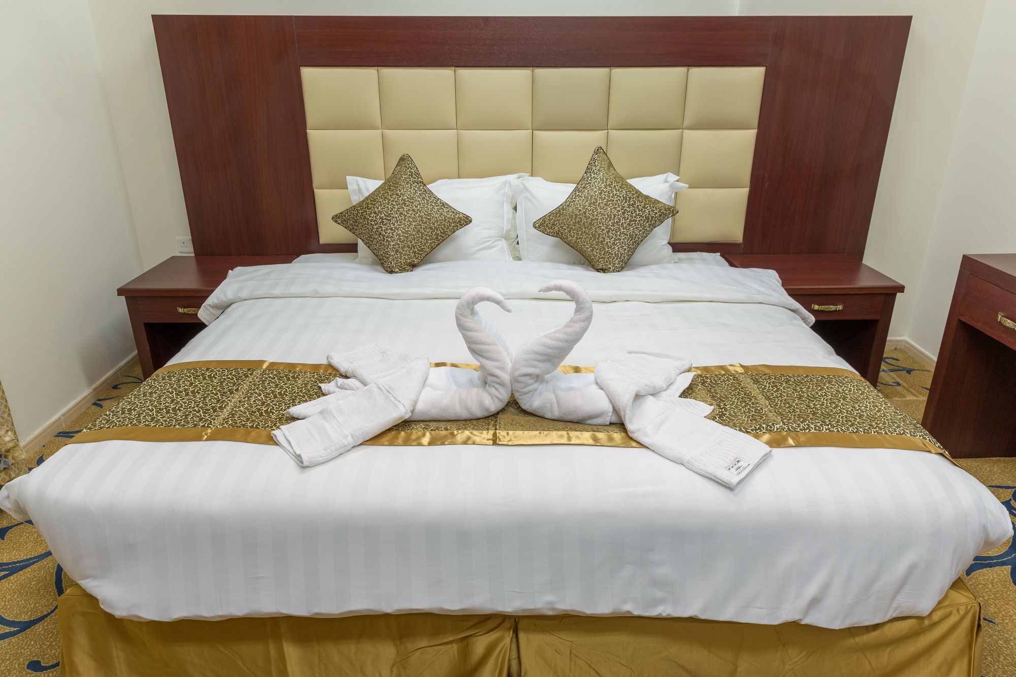 فندق وجن Hotel